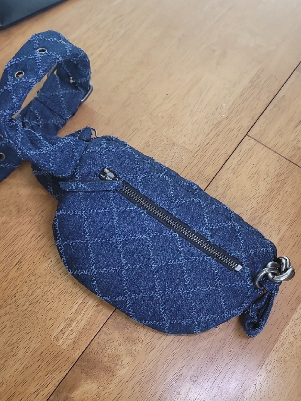 Kurt Geiger London Small Brixton Quilt Belt Bag - Picture 8 of 9